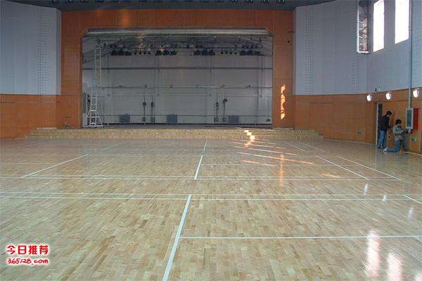 室內球場木地板多少錢一平米